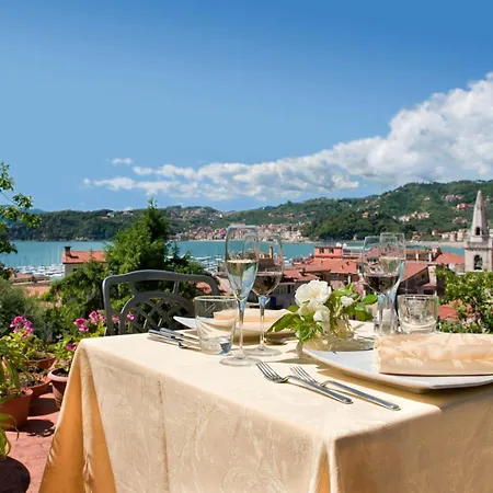 Szálloda Doria Park Lerici