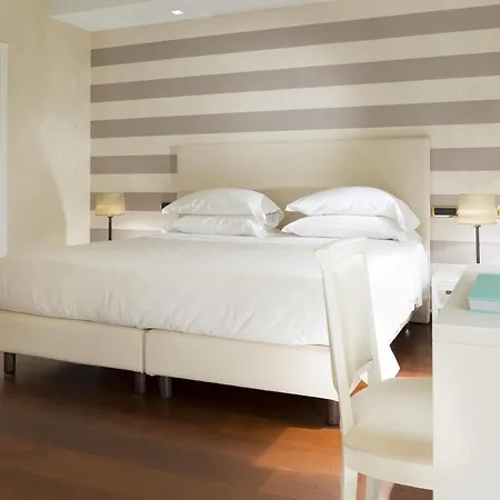 Doria Park Szálloda 3*