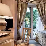 Doria Park 3*
