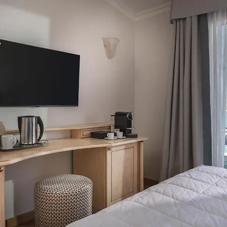 Hotel Doria Park 3*