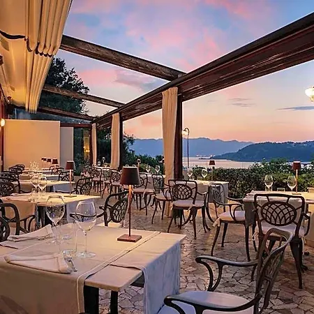 Hotel Doria Park 3*