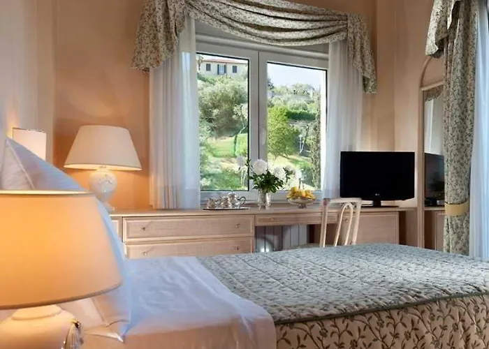 فندق Doria Park 3*