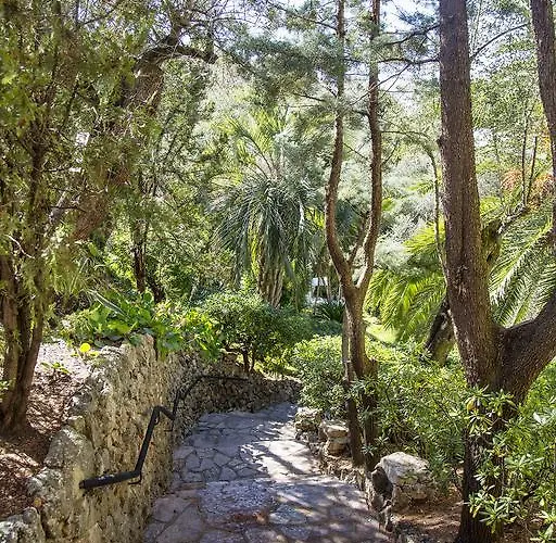 Doria Park فندق